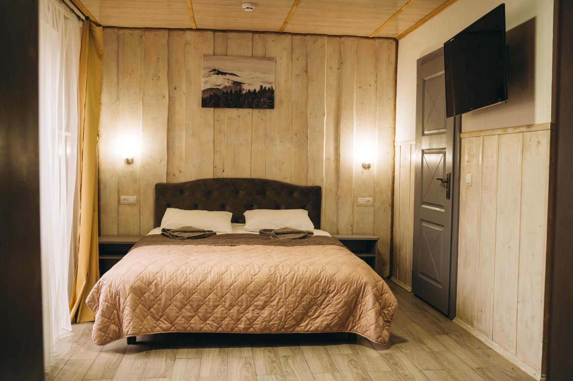 Sv Hotel&Camp Lazeshchyna Esterno foto