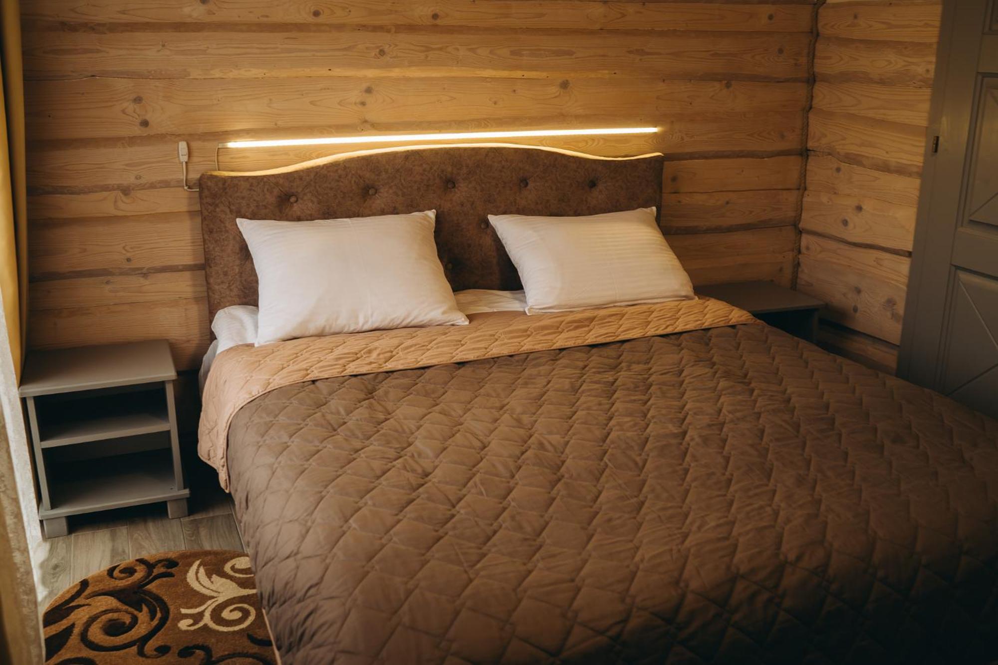 Sv Hotel&Camp Lazeshchyna Esterno foto